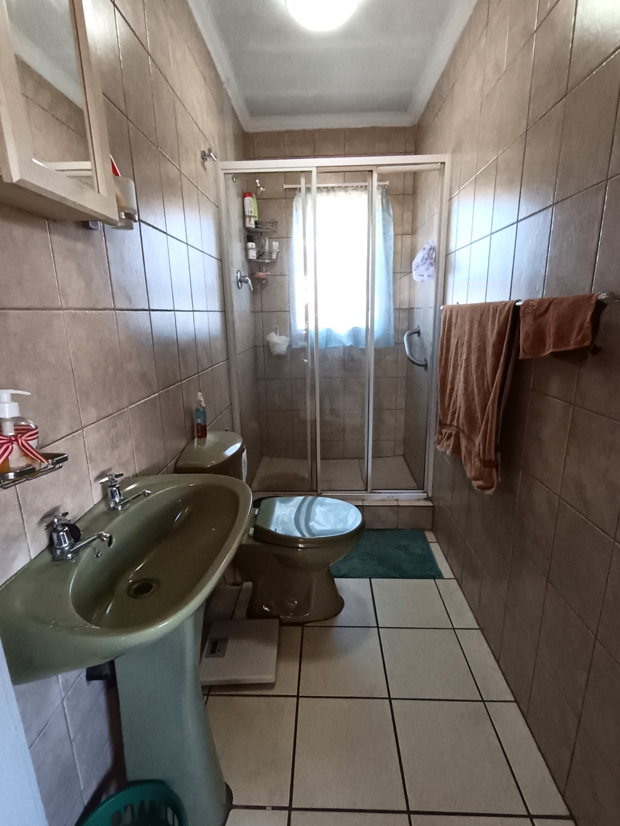 3 Bedroom Property for Sale in Wavecrest Eastern Cape